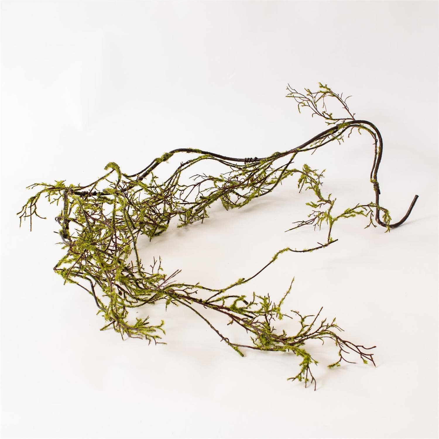 Garland - Fine Moss Vine With Leaves