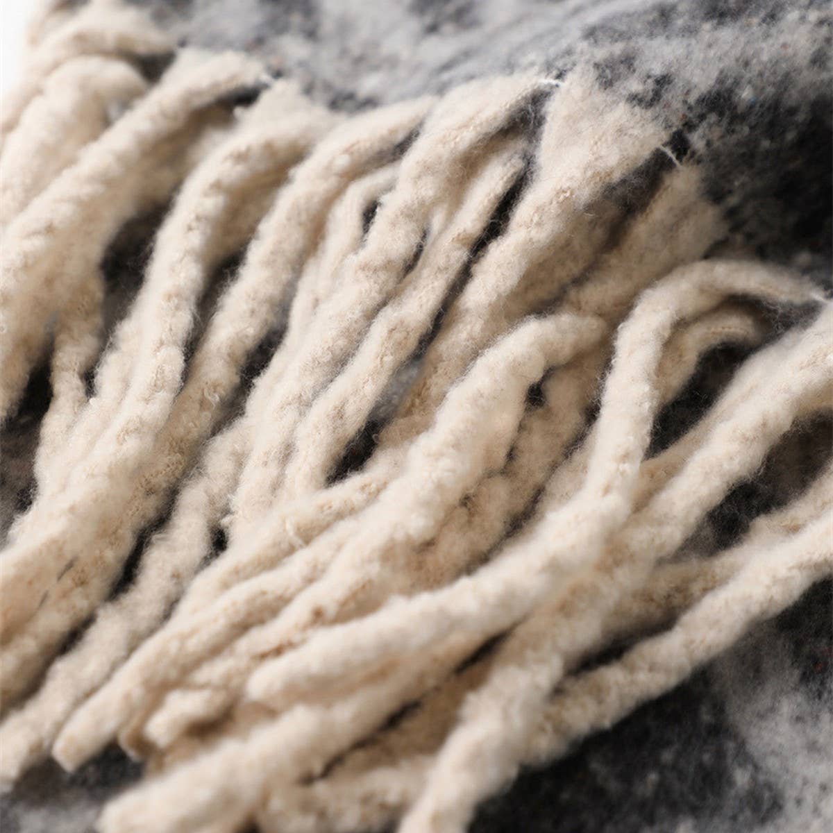 Autumn and winter geometric tassel shawl scarf