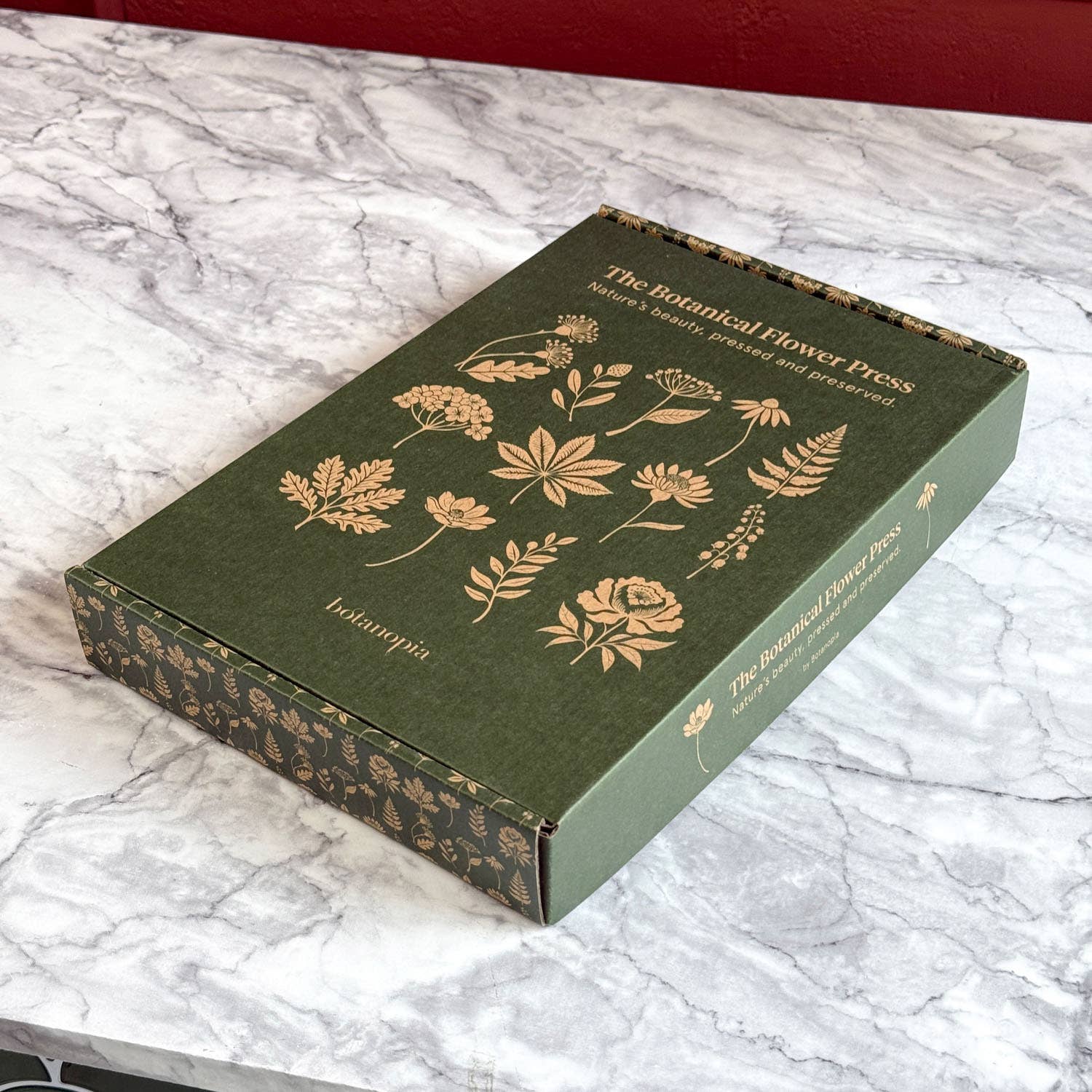 The Botanical Flower Press – Linen Cover &amp; Gold Foil