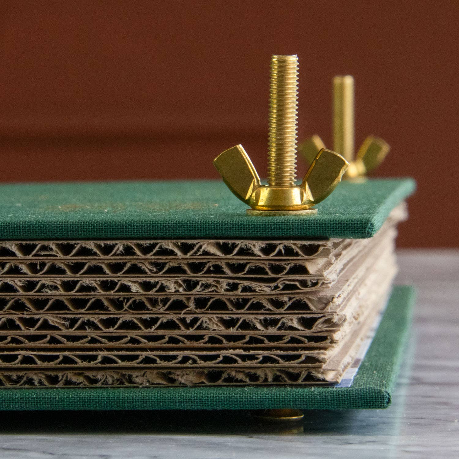 The Botanical Flower Press – Linen Cover &amp; Gold Foil