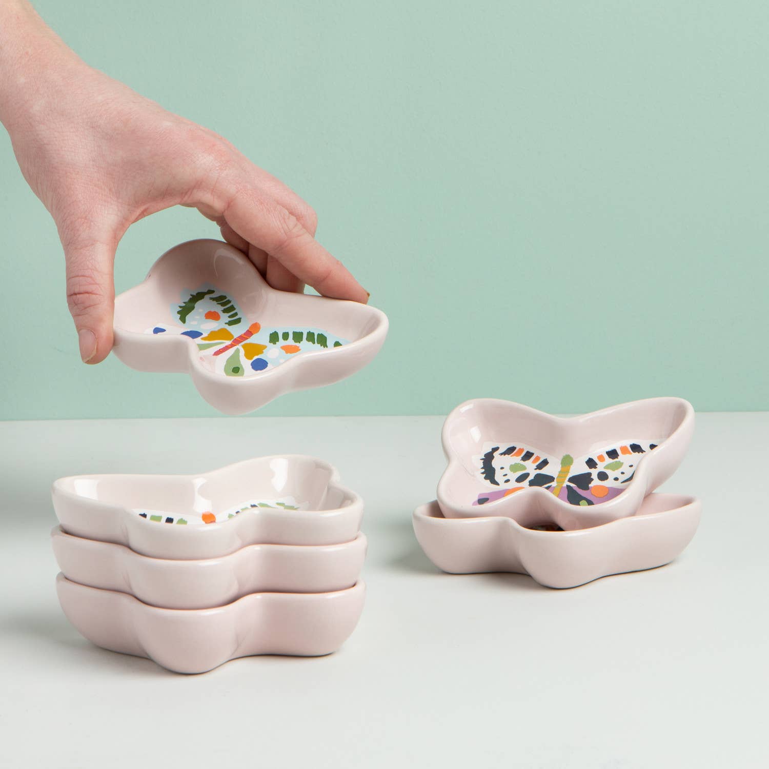 Flutter By Shaped Pinch Bowls