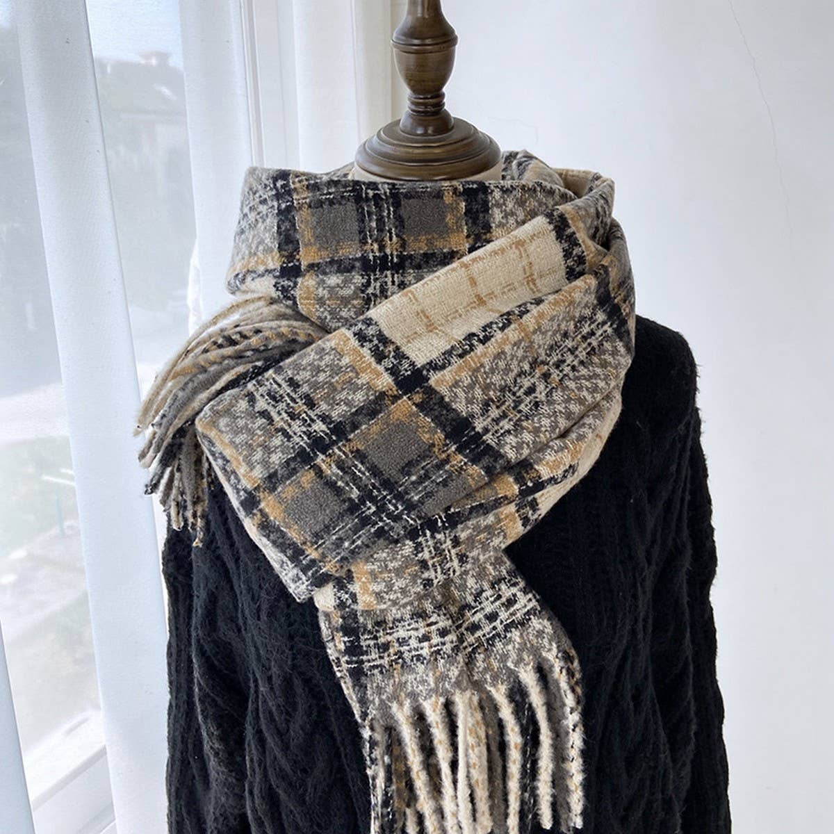 Plaid Tassel Scarf